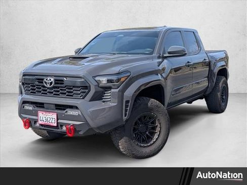 Used 2024 Toyota Tacoma TRD Sport w/ TRD Sport Upgrade Package image 1