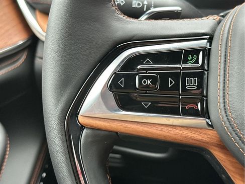 New 2025 Jeep Grand Cherokee L Summit image 30