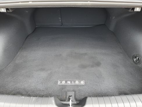Used 2023 Hyundai Ioniq 6 SEL RWD image 17