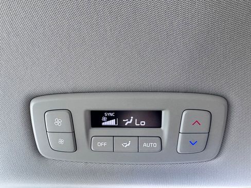 New 2026 Kia Carnival LXS image 29