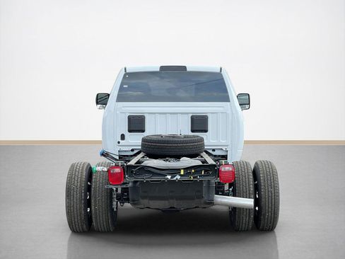 New 2026 RAM 3500 Tradesman AWD/4WD image 7