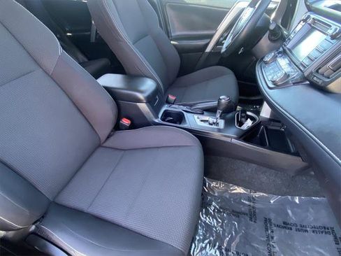 Certified 2018 Toyota RAV4 XLE FWD image 13