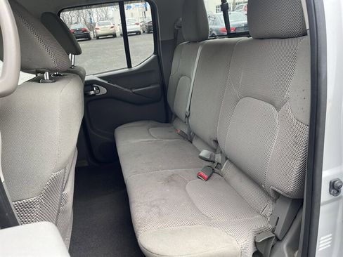 Used 2015 Nissan Frontier SV w/ SV Value Truck Package image 13