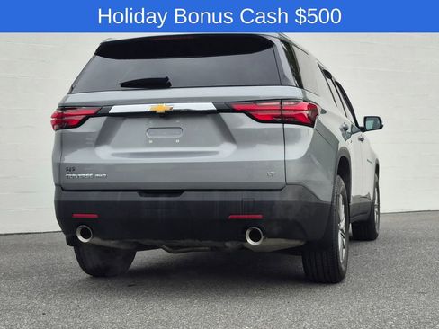 Used 2023 Chevrolet Traverse LT image 16