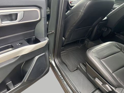 Used 2023 Ford Explorer XLT w/ Equipment Group 202A image 30