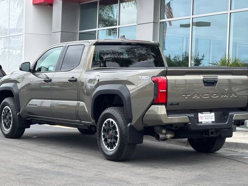 Certified 2026 Toyota Tacoma TRD Off-Road AWD/4WD image 8