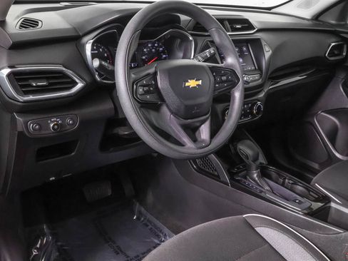 Used 2023 Chevrolet TrailBlazer LT image 5