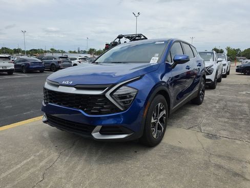 Certified 2024 Kia Sportage EX FWD image 6