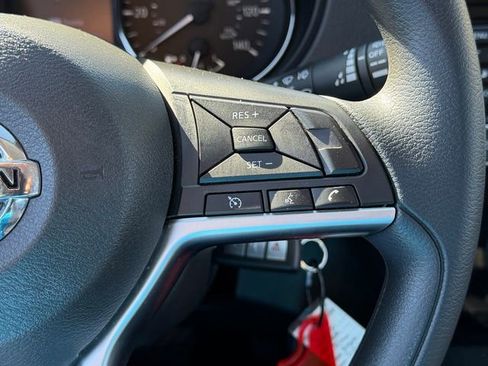 Certified 2022 Nissan Rogue Sport S image 16