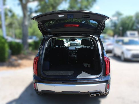 Used 2023 Kia Telluride S w/ S Sunroof Package AWD/4WD image 9