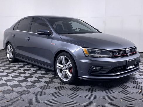 Used 2016 Volkswagen Jetta GLI SE image 20