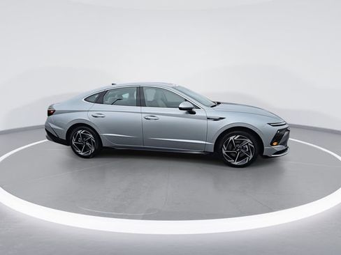 New 2026 Hyundai Sonata SEL image 9