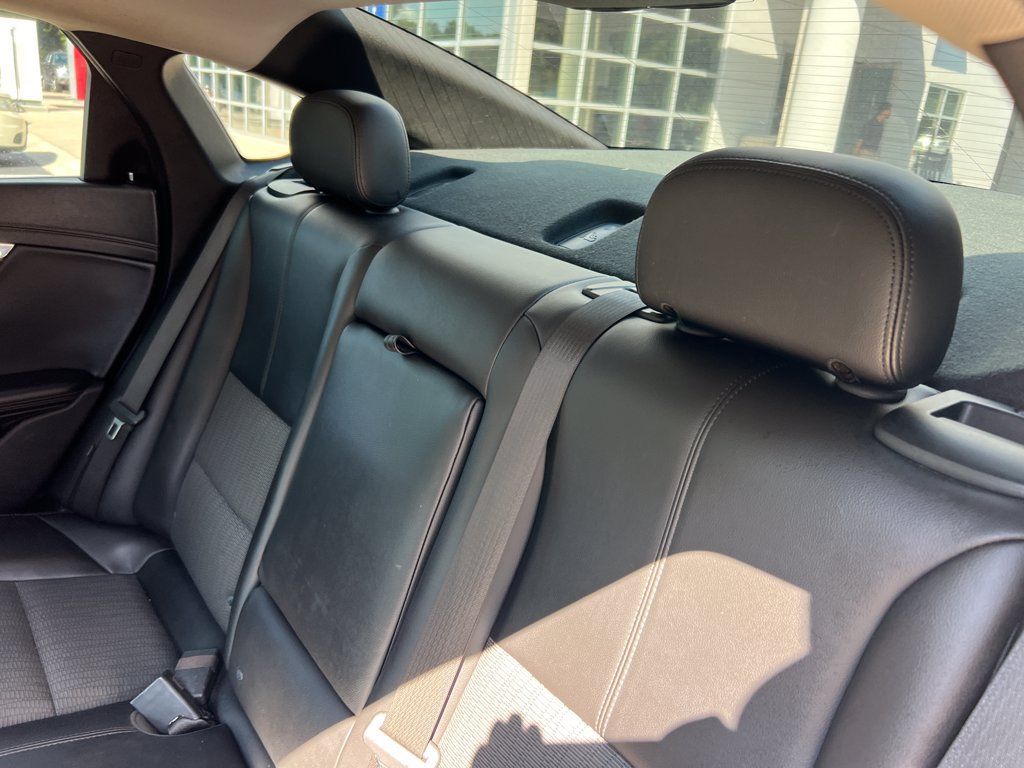 Used 2015 Chevrolet Impala LT w/ Convenience Package FWD image 15