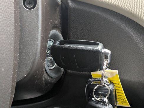 Used 2014 Hyundai Santa Fe Sport w/ Popular Equipment Package 02 image 32