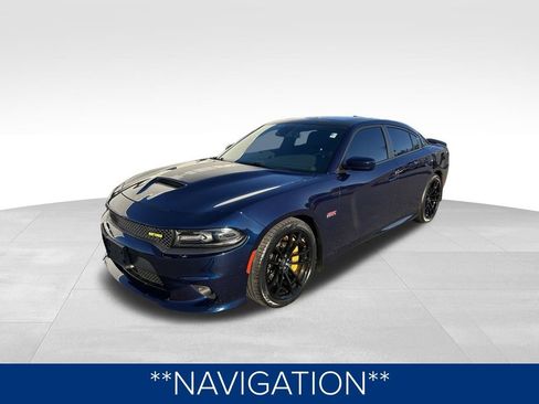 Used 2017 Dodge Charger R/T image 12