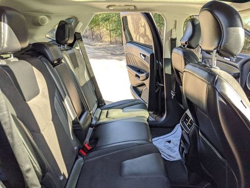 Used 2015 Ford Edge Sport w/ Equipment Group 401A AWD/4WD image 19