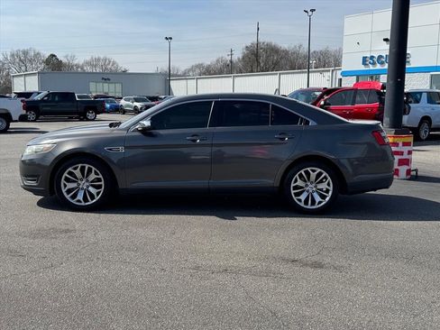 Used 2015 Ford Taurus Limited image 6