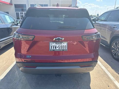 Used 2025 Chevrolet Equinox LT w/ Midnight Edition FWD image 3