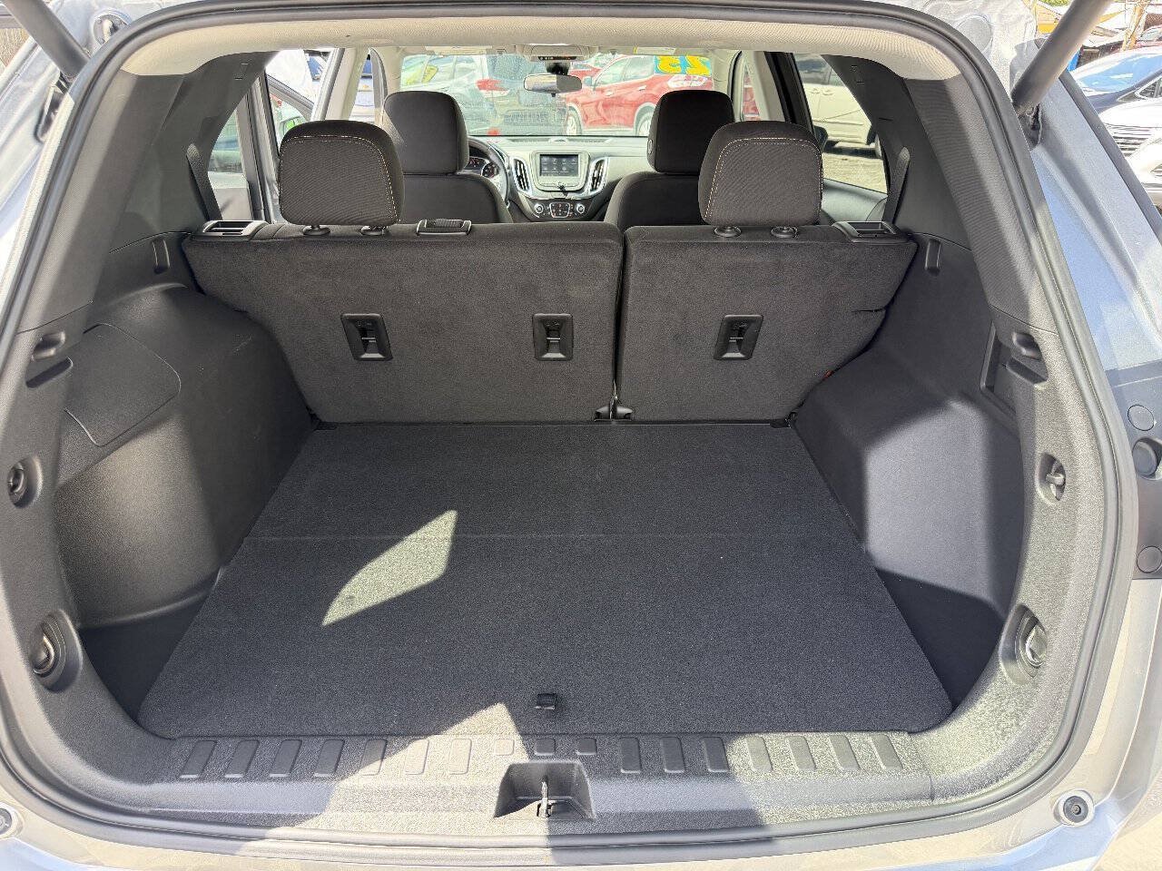 Used 2023 Chevrolet Equinox LT w/ Driver Convenience Package AWD/4WD image 14