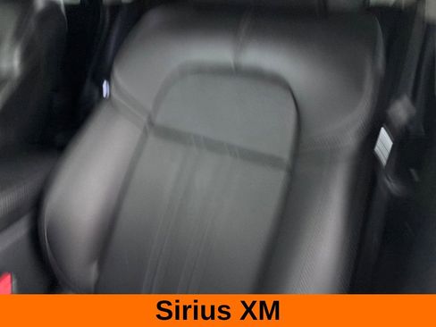 Used 2025 Honda HR-V EX-L image 10