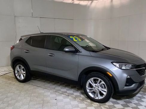 Used 2023 Buick Encore GX Preferred image 2