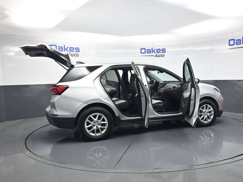 Used 2022 Chevrolet Equinox LS w/ LS Convenience Package FWD image 51