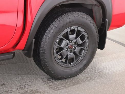 Used 2022 Nissan Frontier PRO-4X w/ Pro-4X Premium Package image 14