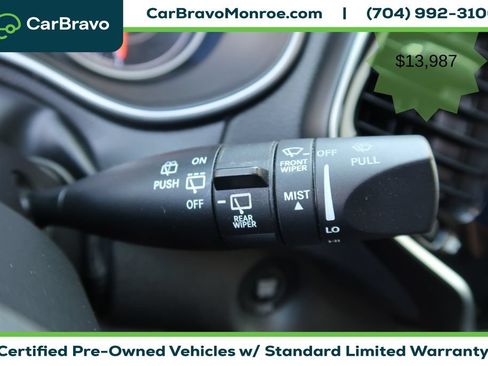 Used 2019 Jeep Cherokee Limited AWD/4WD image 20