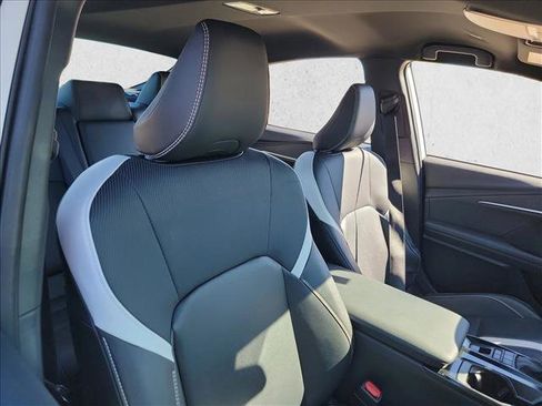 Used 2025 Toyota Camry SE image 15