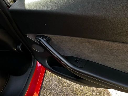 Used 2021 Tesla Model Y Performance image 21