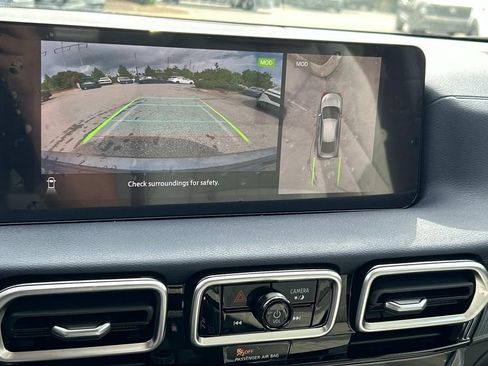 New 2026 Nissan Sentra SL w/ Floor Mat Package FWD image 31