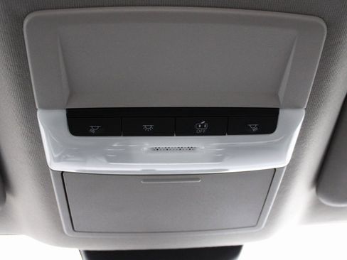 Certified 2025 Nissan Sentra SV image 40