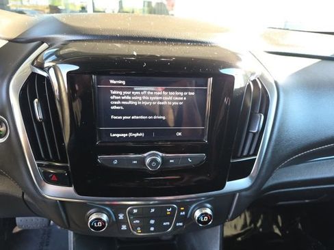 Used 2020 Chevrolet Traverse LS image 29