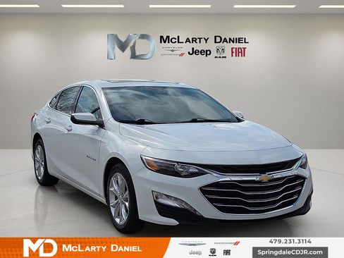 Used 2024 Chevrolet Malibu LT image 1