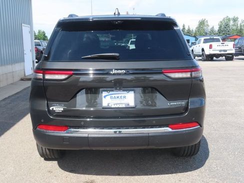 Used 2023 Jeep Grand Cherokee Limited w/ Luxury Tech Group II AWD/4WD image 12