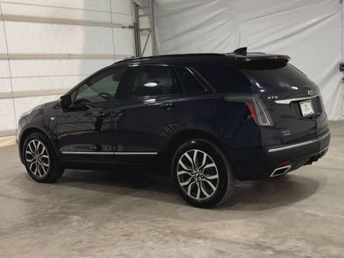 Used 2021 Cadillac XT5 Sportv AWD/4WD image 2