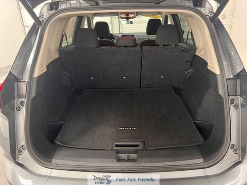 Used 2025 Nissan Rogue SV AWD/4WD image 30