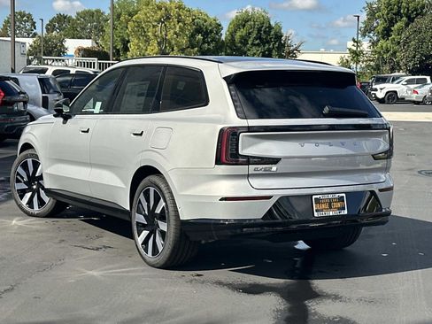 New 2025 Volvo EX90 Ultra image 5