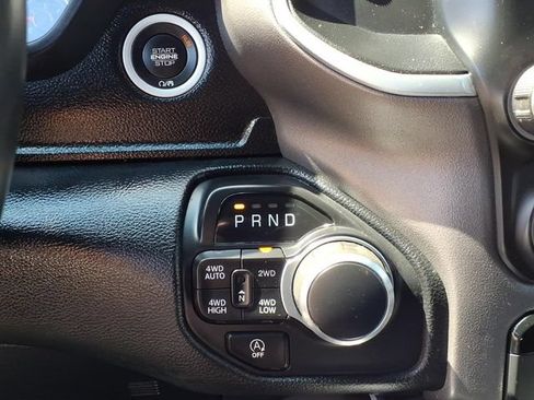 Used 2021 RAM 1500 Big Horn AWD/4WD image 25