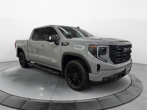 Used 2024 GMC Sierra 1500 Elevation w/ Elevation Premium Package AWD/4WD image 4