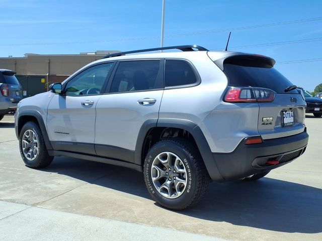 Used 2022 Jeep Cherokee Trailhawk w/ Premium Leather Package AWD/4WD image 10