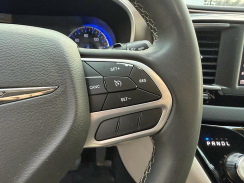 Used 2024 Chrysler Voyager LX image 28