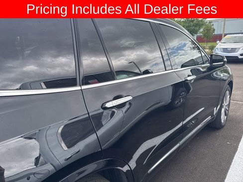 Used 2023 Cadillac XT6 Premium Luxury FWD image 7
