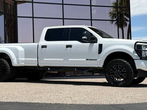 Used 2020 Ford F350 XLT w/ FX4 Off-Road Package AWD/4WD image 16