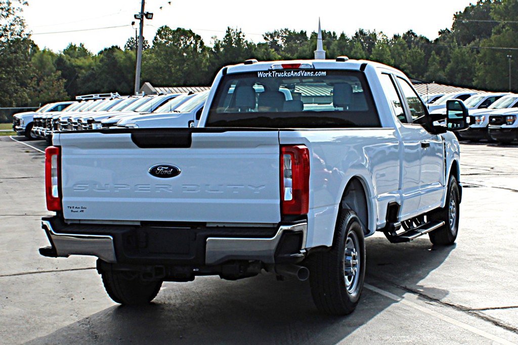 Used 2024 Ford F250 XL w/ XL Chrome Package RWD image 5