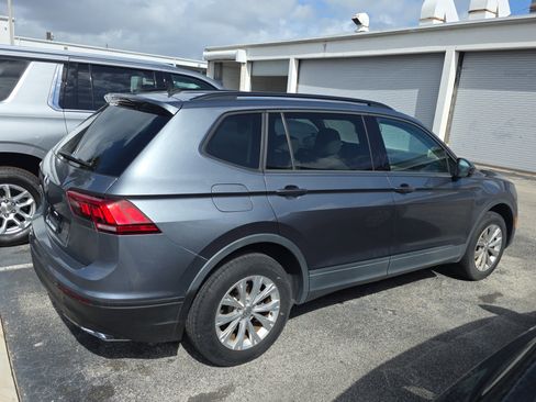 Used 2020 Volkswagen Tiguan S image 7