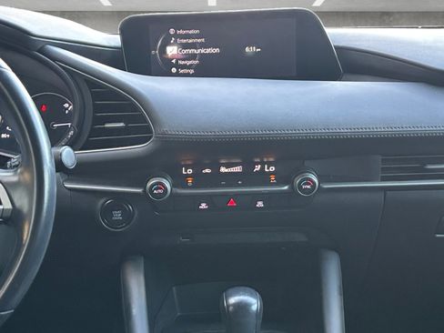 Used 2021 MAZDA MAZDA3 s image 3