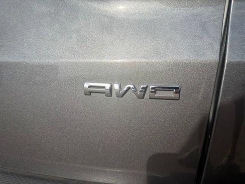 Used 2025 Ford Escape ST-Line Select AWD/4WD image 14