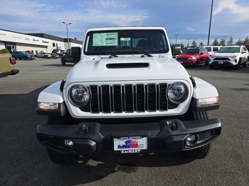 New 2025 Jeep Gladiator Sport image 9