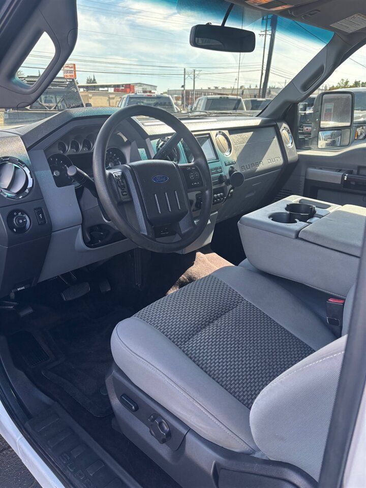 Used 2015 Ford F250 XLT w/ XLT Value Package AWD/4WD image 8